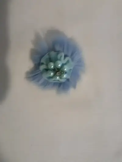 Prendedr de pelo con perlas - miniatura 6