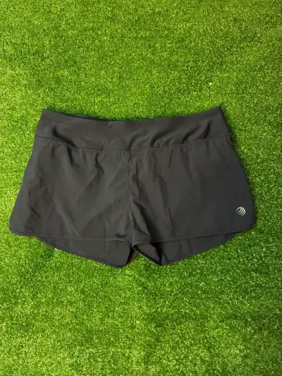Shorts deportivos negros para mujer - miniatura 1