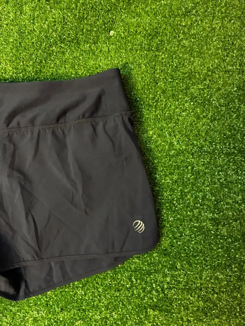 Shorts deportivos negros para mujer - 5