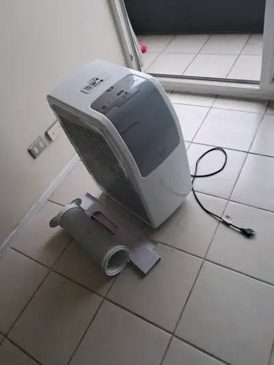 Aire acondicionado portátil Electrolux 12000 BTU - miniatura 1