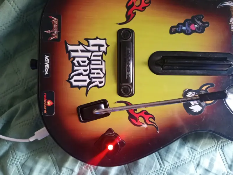 Guitarra Guitar Hero para PC (MODEADA) - 5