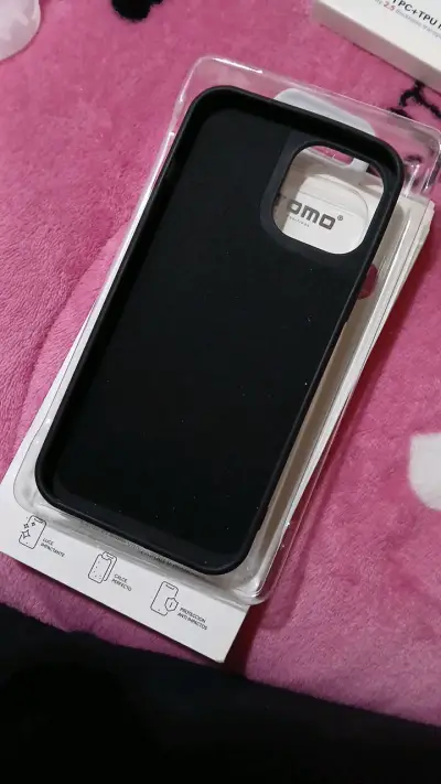Funda de silicona negra para iPhone 12 Pro Max Motomo - miniatura 3