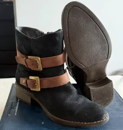 Botines de cuero negro con hebillas marrones - miniatura 2