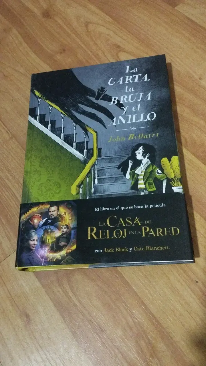 Libro 'La Carta, la Bruja y el Anillo' de John Bellairs