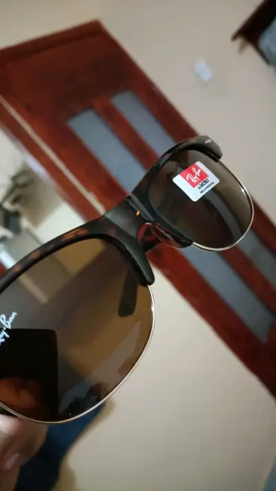 Gafas de sol Ray-Ban polarizadas clásicas - miniatura 1