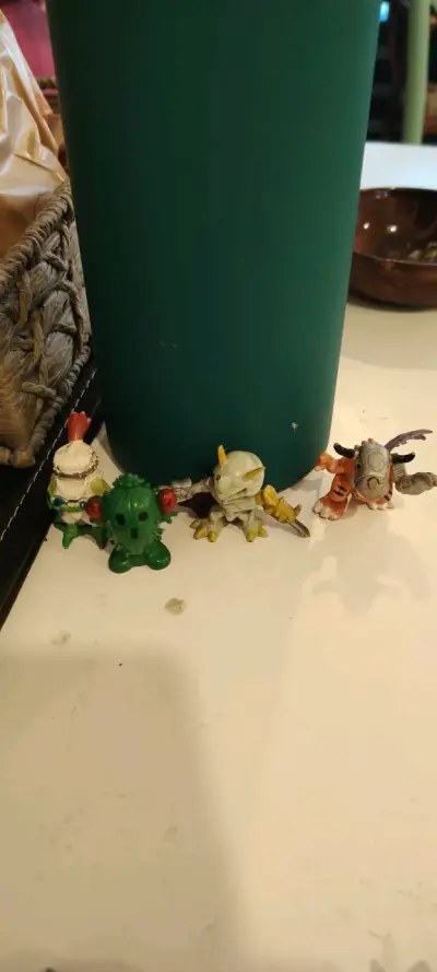 Lote de figuras Digimon - miniatura 3