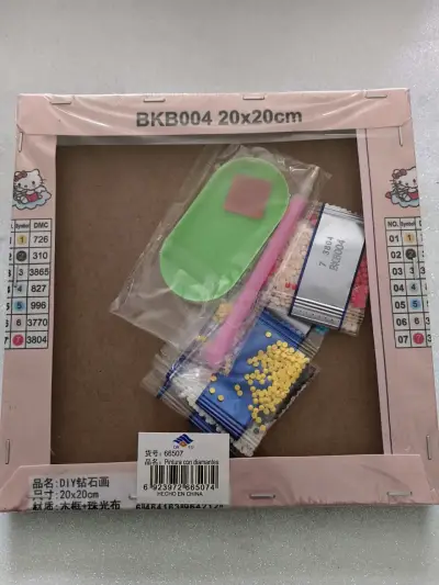 Kit de Bordado Diamante Hello Kitty 20x20 cm - miniatura 2