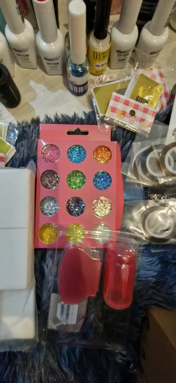 Kit de Decoración de Uñas con Esmaltes y Accesorios