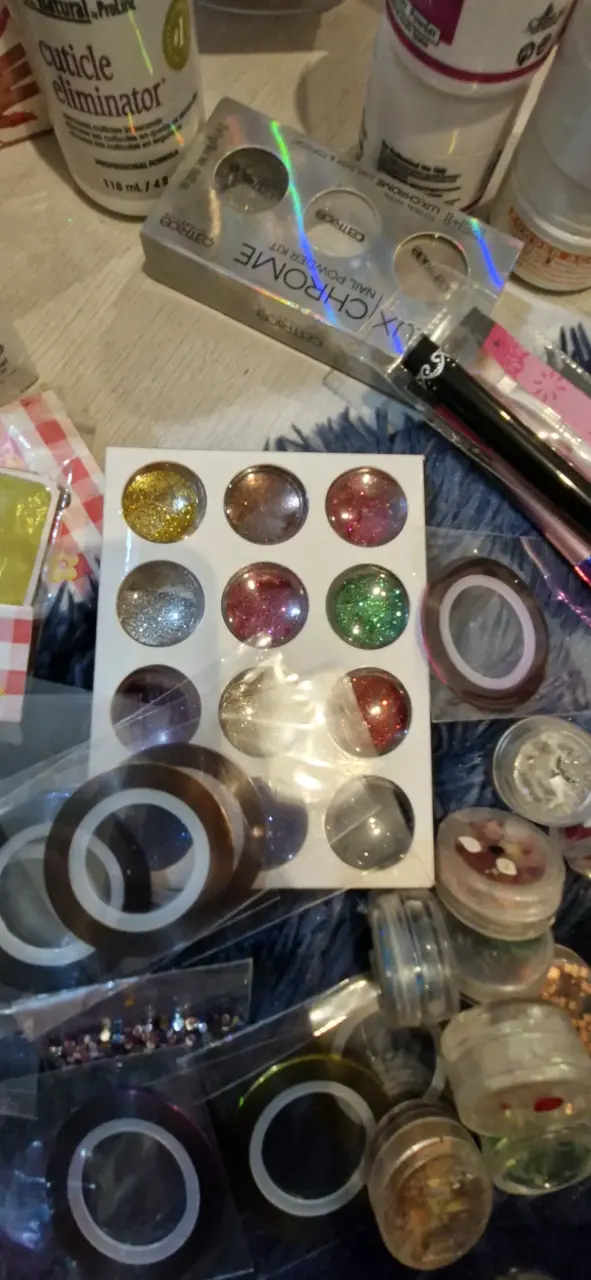 Kit de Decoración de Uñas con Esmaltes y Accesorios - 2