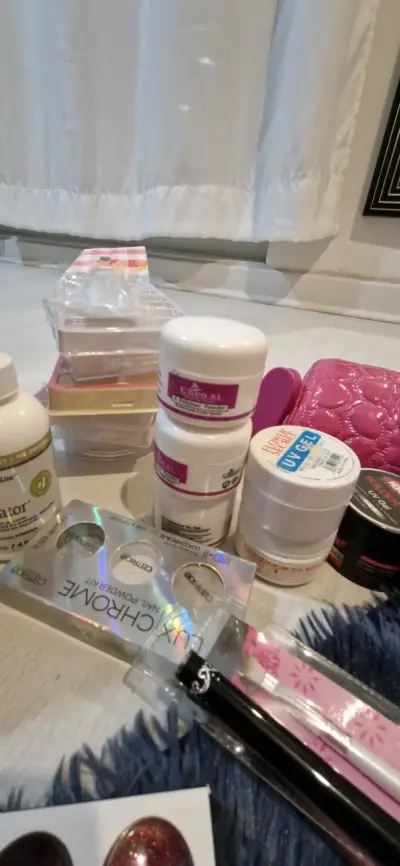 Kit de Decoración de Uñas con Esmaltes y Accesorios - miniatura 4