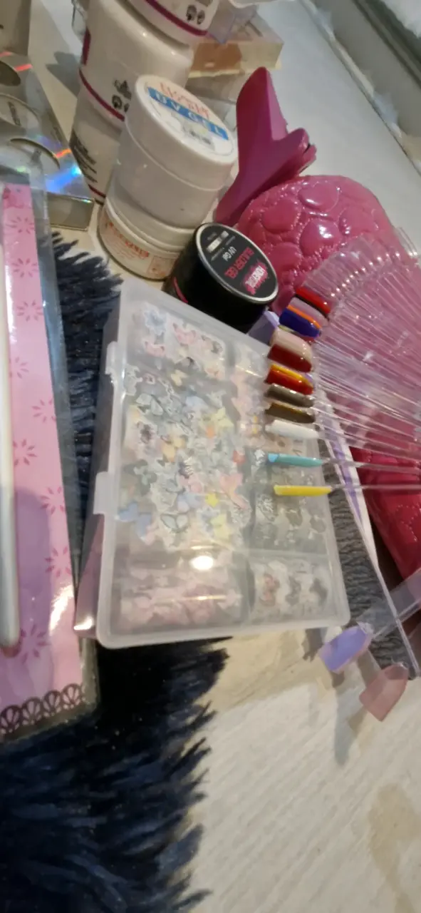 Kit de Decoración de Uñas con Esmaltes y Accesorios - 5