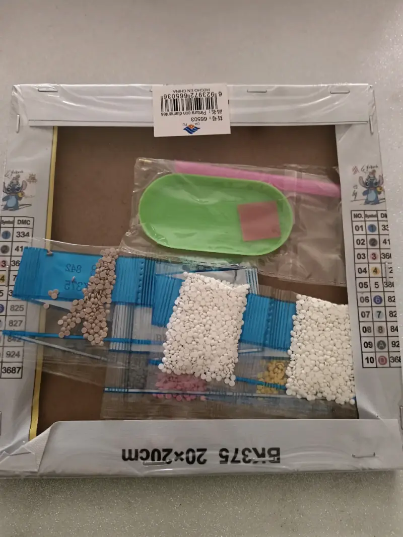 Kit de pintura diamante Stitch 20x20 cm - 2