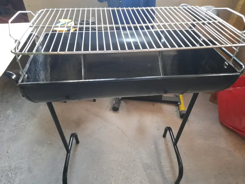 Parrilla de carbón Grilltech con soporte - 3