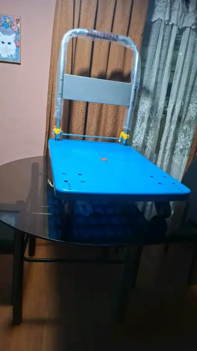 Carro de carga plegable azul con ruedas - miniatura 1
