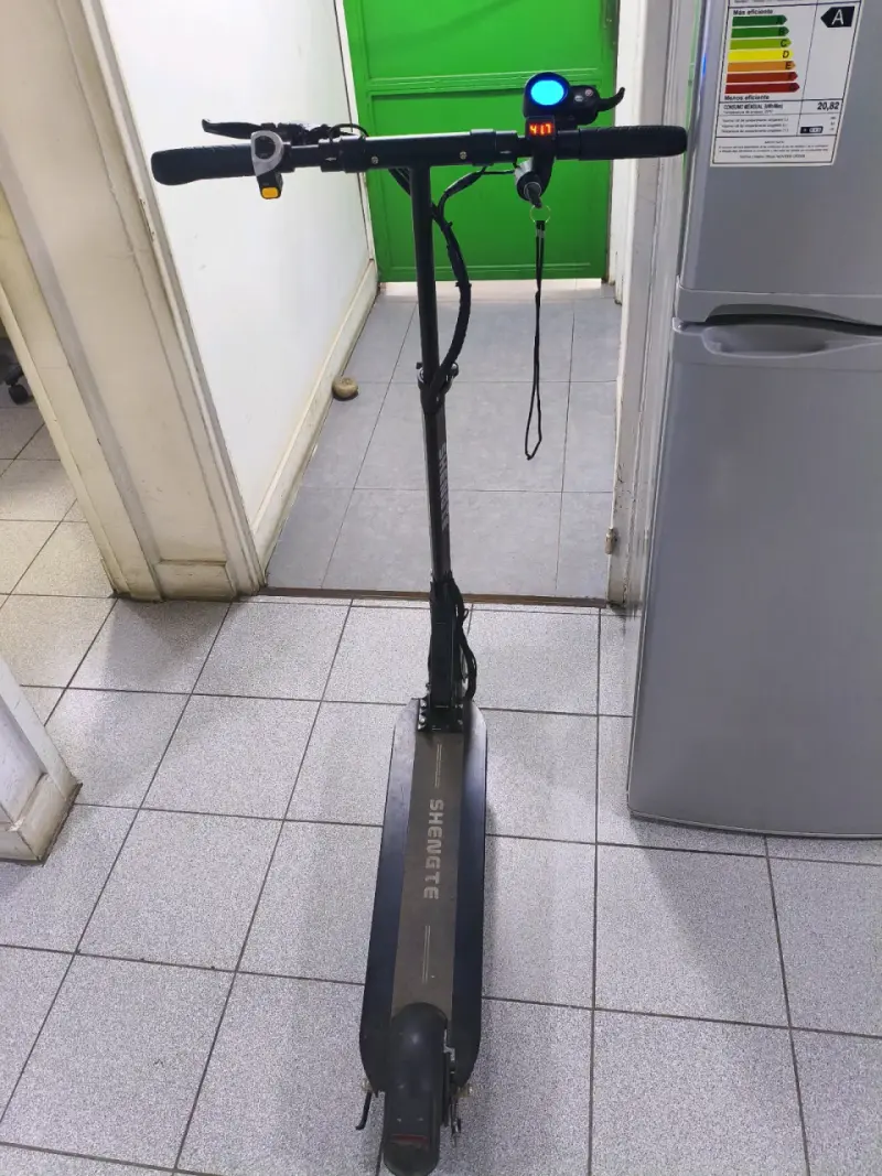 Scooter eléctrico Shengte plegable en buen estado - 1