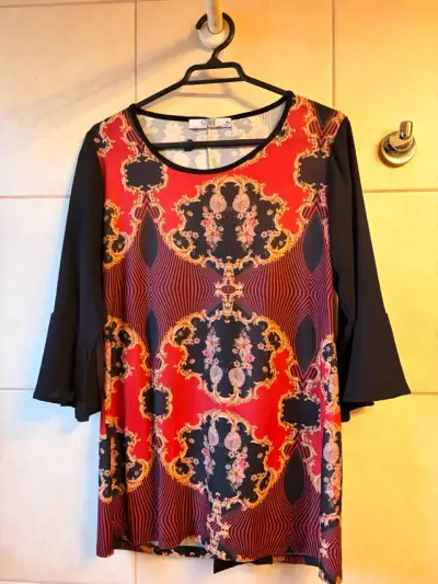 Blusa GIVE estampada de manga larga talla M - miniatura 1