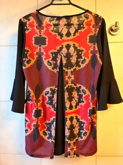 Blusa GIVE estampada de manga larga talla M - miniatura 2