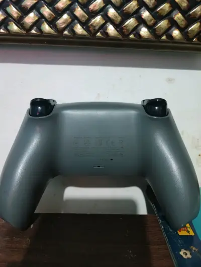 Control inalámbrico PS5 camuflado - miniatura 3