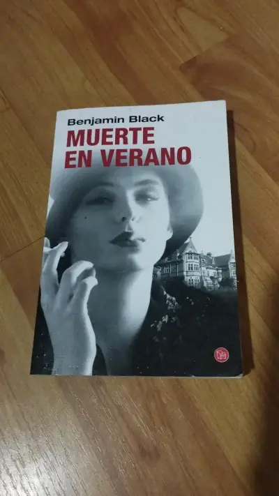Libro 'Muerte en Verano' de Benjamin Black - miniatura 1