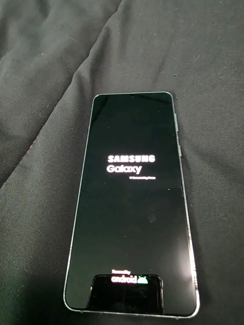 Samsung Galaxy S21 en buen estado - 4