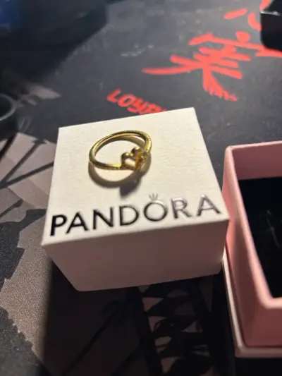 Anillo de corazón dorado Pandora - miniatura 3