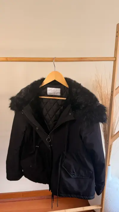 Parka negra Zara - miniatura 1