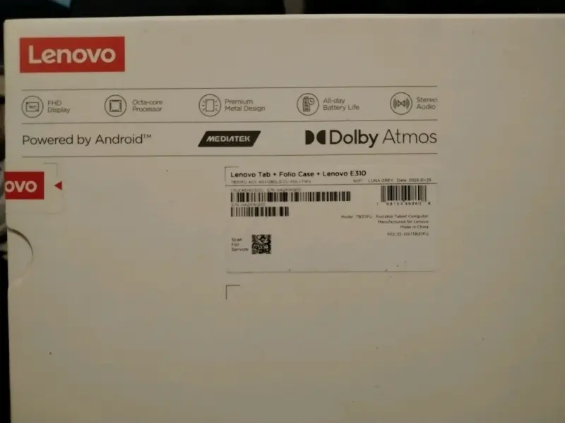 Tablet Lenovo Tab con Funda Folio - 2