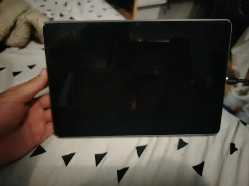 Tablet Lenovo Tab con Funda Folio - 6