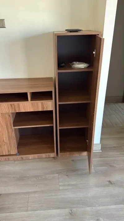 Mueble de TV de madera con almacenamiento - miniatura 2