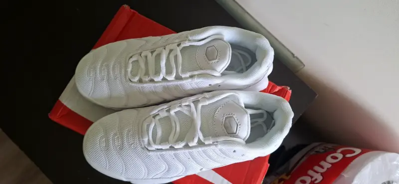 Zapatillas Nike Air Max Plus Blancas - 3