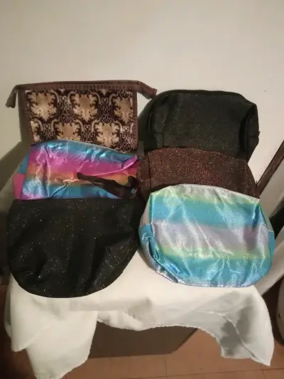 Set de bolsos de mano multicolor con brillo - miniatura 1