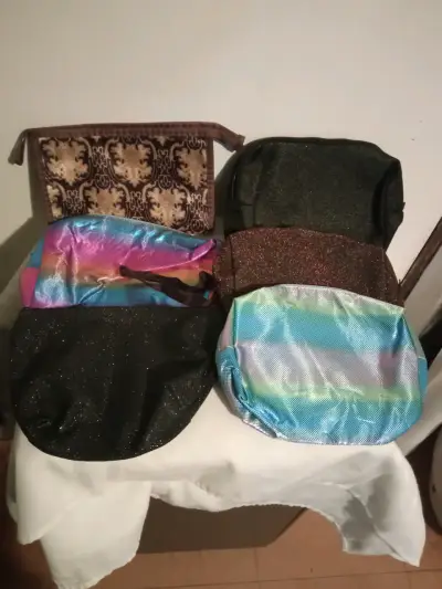 Set de bolsos de mano multicolor con brillo - miniatura 5