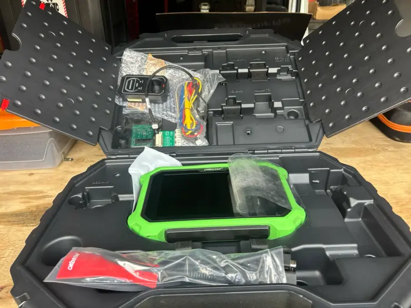Equipo de Diagnóstico y Programación OBDSTAR X300 DP - 2