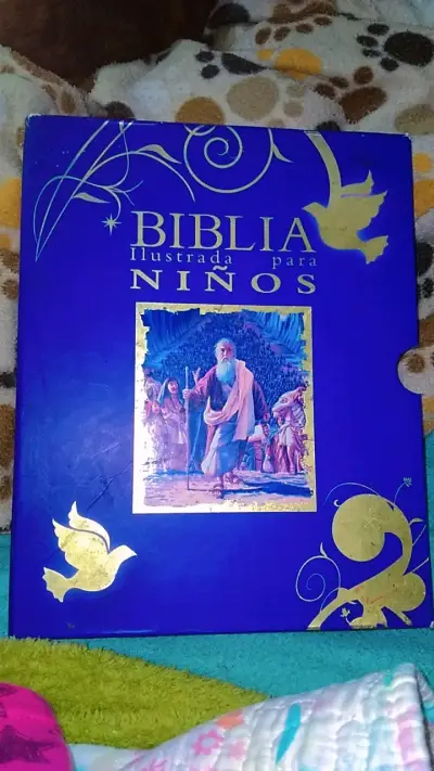 Biblia Ilustrada para Niños en Tapa Dura - miniatura 1