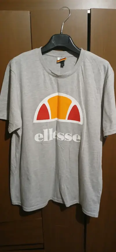 Polera gris Ellesse para hombre talla L - miniatura 1