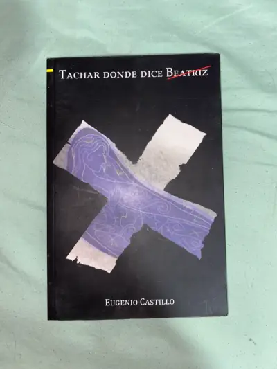 Libro 'Tachar donde dice Beatriz' de Castillo - miniatura 1
