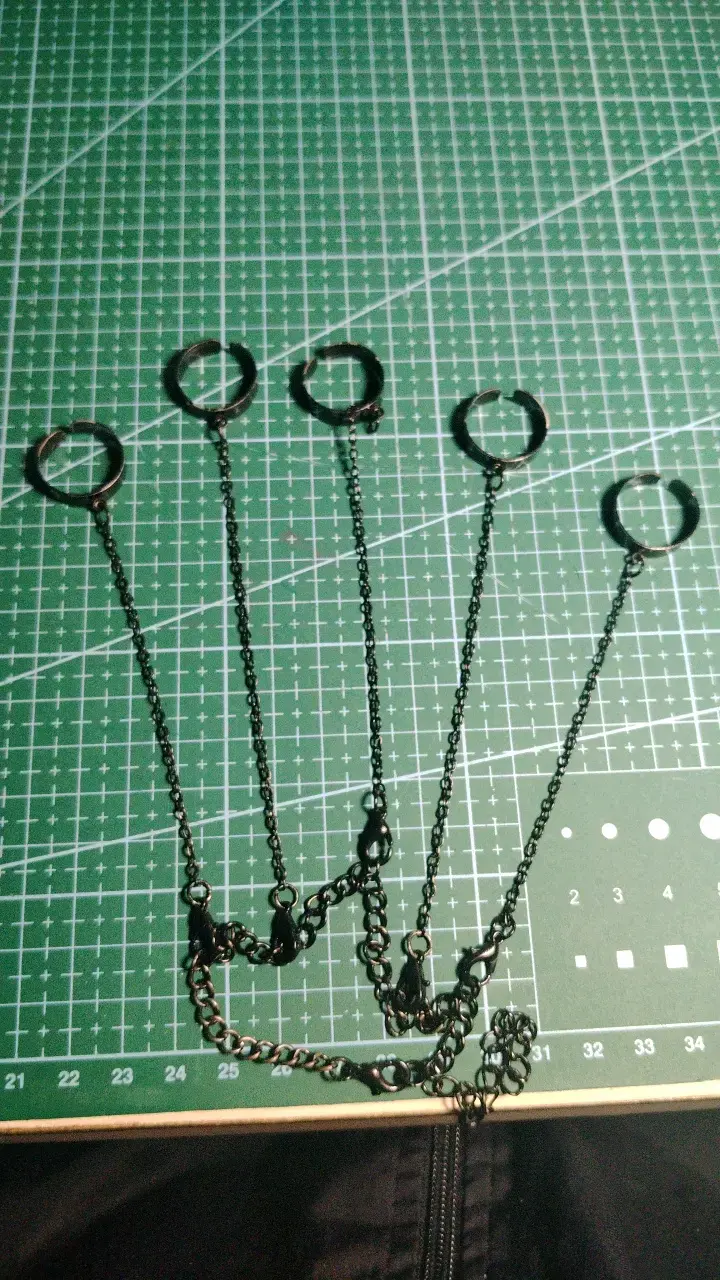 Arnés de cadenas para manos y dedos - 2