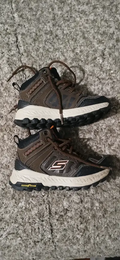 Botas Skechers para niños - miniatura 1