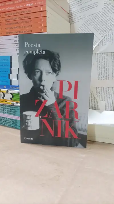 Libro Poesía Completa de Alejandra Pizarnik - miniatura 1