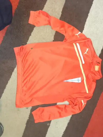 Poleron deportivo roja Cruzados Puma - miniatura 3