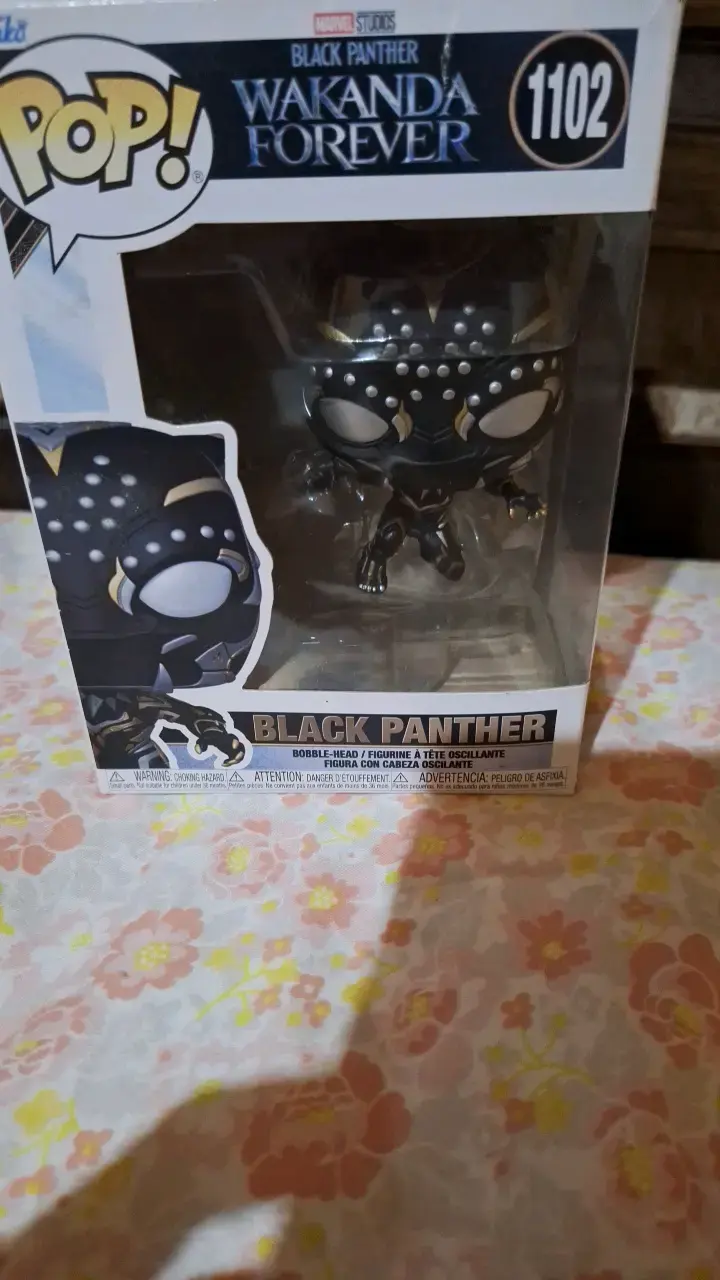 Figura Funko Pop Black Panther Wakanda Forever