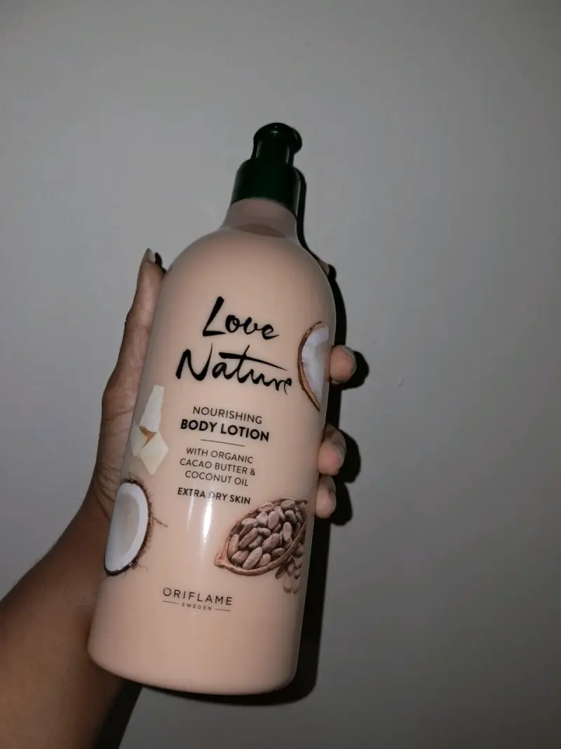 Loción Corporal Oriflame Love Nature Cacao y Coco - 1