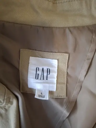 Trench coat beige GAP para hombre - miniatura 3