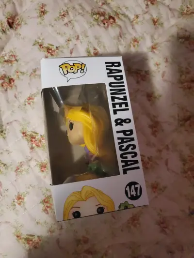 Figura Funko Pop Rapunzel y Pascal Disney - miniatura 2