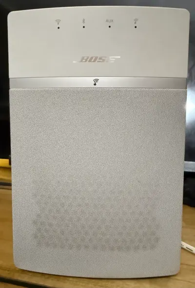 Parlante inalámbrico Bose con Bluetooth y AUX - miniatura 1