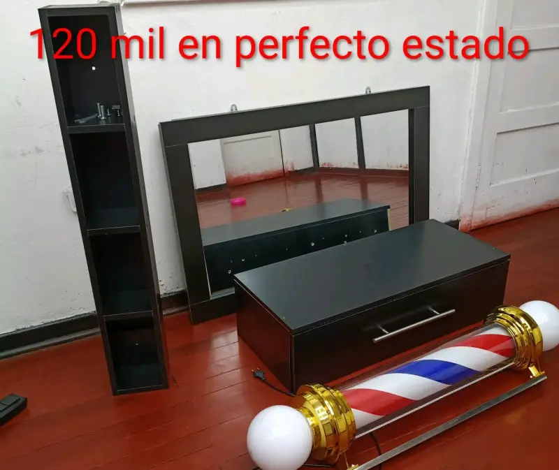 Set de muebles para barbería en perfecto estado
