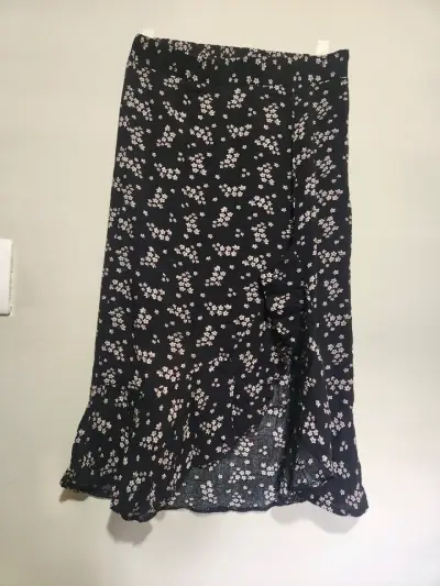 Vestidos y faldas - miniatura 3