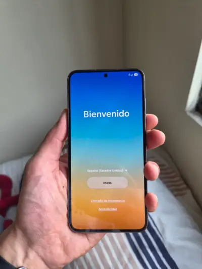 Samsung Galaxy S23 128GB, con carcasa y vidrio - miniatura 5