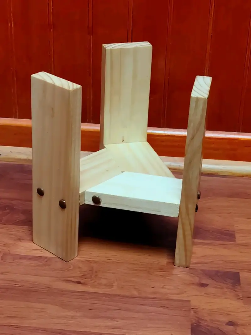 Soporte de madera para macetas - 1