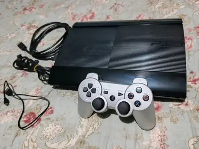 Consola ps3 con 67 juegos con control y cables - miniatura 1